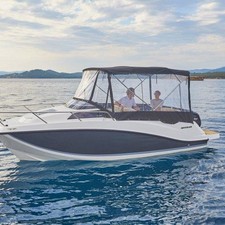 Quicksilver Activ 555 Cabin