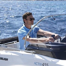 Quicksilver Activ 455 Open