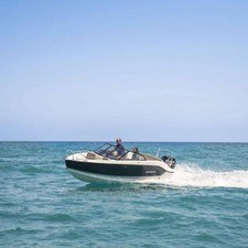 Quicksilver Activ 555 Bowrider