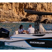 Quicksilver Activ 805 Open