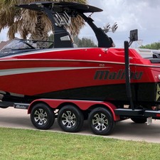 Malibu M235