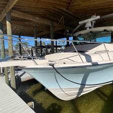 Grady-White Express 370