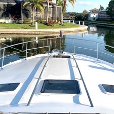 Sea Ray 370 Sundancer