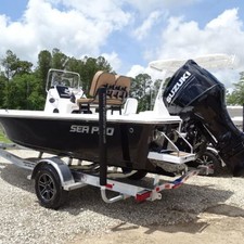 Sea Ray pro 208 bay