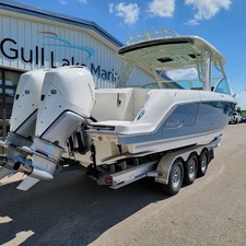 Boston Whaler 320 Vantage
