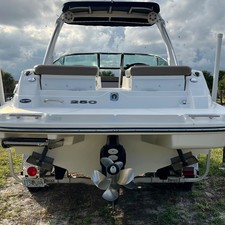Sea Ray 250 SLX