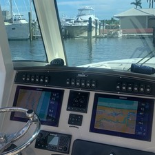Boston Whaler 280 Outrage