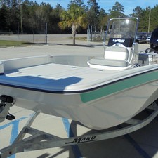 Mako Pro Skiff 17 CC