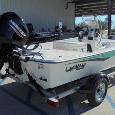 Mako Pro Skiff 17 CC
