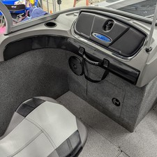 Crestliner 2050 Authority