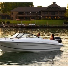 Bayliner VR4 BOWRIDER