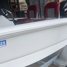 Boston Whaler 130 Super Sport