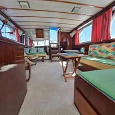 Hatteras 41 DC