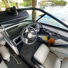 Sport Nautique 200
