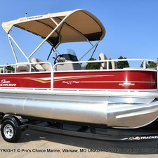 Sun Tracker Bass Buggy 18 DLX