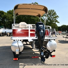 Sun Tracker Bass Buggy 18 DLX