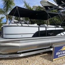 Larson LX 850 Classic SF