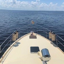 Sea Ray 360 Aft Cabin