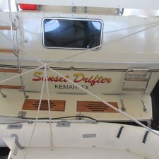 Sea Ray 360 Aft Cabin