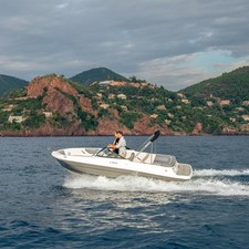 Bayliner VR4 BOWRIDER