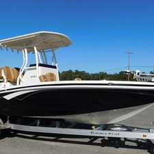 Ranger boats 2400 bay