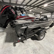 Lund Boats 1875 Pro-V Bass