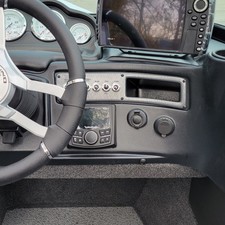 Lund Boats 1875 Crossover XS