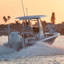 Sportsman Masters 247OE Bay Boat