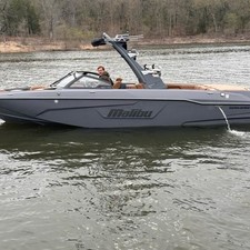 Malibu Wakesetter 25 LSV