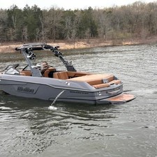 Malibu Wakesetter 25 LSV