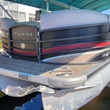 Premier Pontoons Grand Isle 250