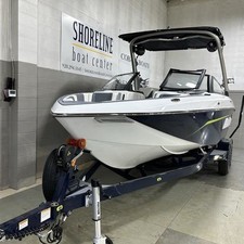 Malibu Wakesetter 23 LSV