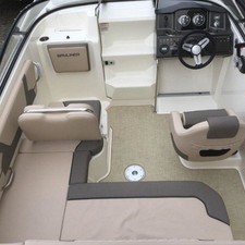 Bayliner VR5 Cuddy