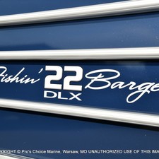 Sun Tracker Fishin Barge 22 XP3