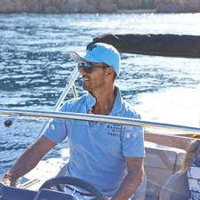 Quicksilver Activ 755 Sundeck