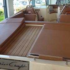 Chris-Craft Launch 27