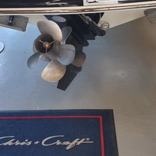 Chris-Craft Launch 27