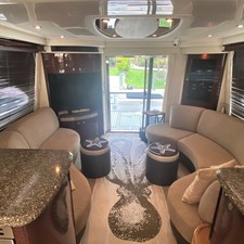 Sea Ray 580 Sedan Bridge