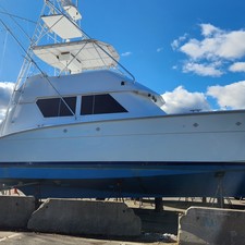 Hatteras 77 Convertible