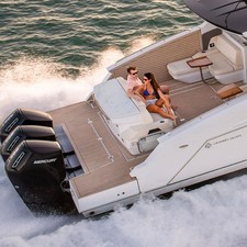Cruisers Yachts 50 Cantius