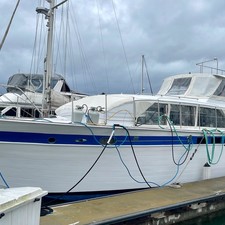 Chris-Craft Constellation