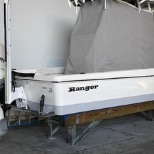 Ranger boats 2400 bay