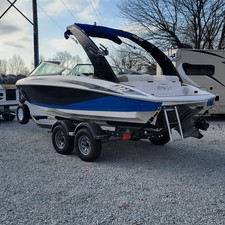 Regal 2100 RX Bowrider