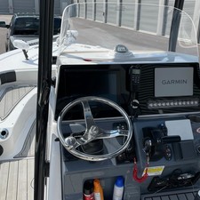 Parker 2300 Big Bay