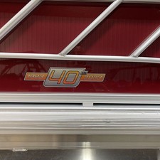 Sun Tracker Party Barge 22 DLX