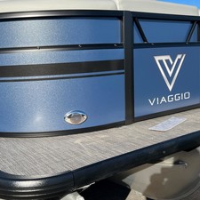 60 x 16 tri-toon passenger vessel