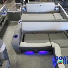 Tahoe Cascade 2385 Swingback (VRL) Pontoon & Honda 4-Str