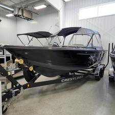 Crestliner 2250 Authority