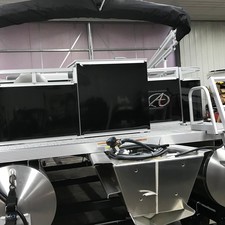 Sunchaser Boats Oasis 20 Fish-n-Cruise