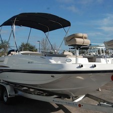 Hurricane 201 sundeck sport